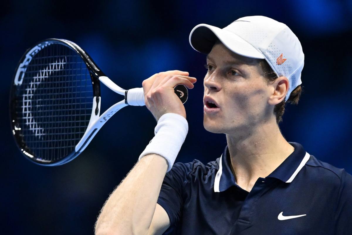 Sinner in azione alle Atp Finals