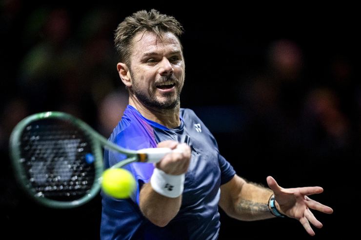 Stan Wawrinka colpisce di dritto