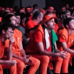 I Carota Boys durante un match di Jannik Sinner