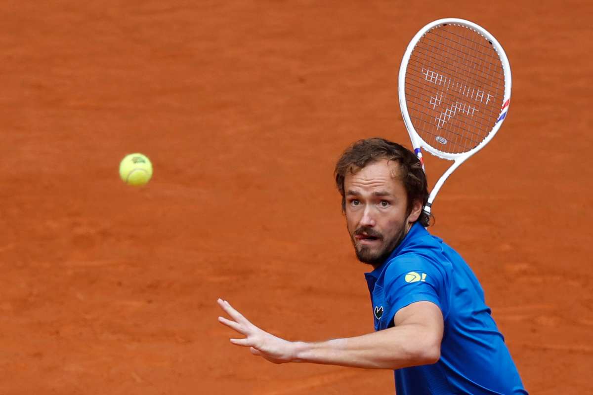 Il tennista russo Daniil Medvedev durante una partita