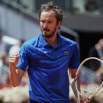 Daniil Medevdev stringe il pugno dopo un punto vincente