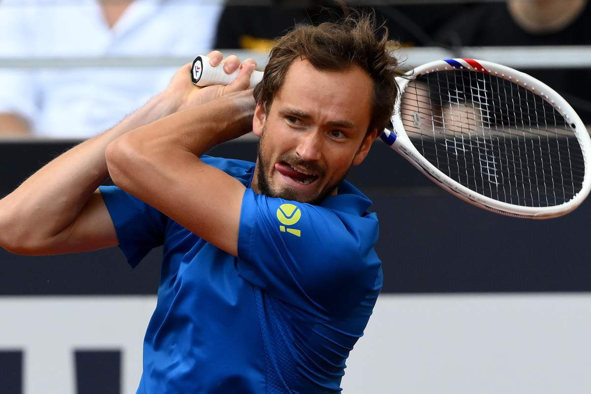 Medvedev in azione con il rovescio
