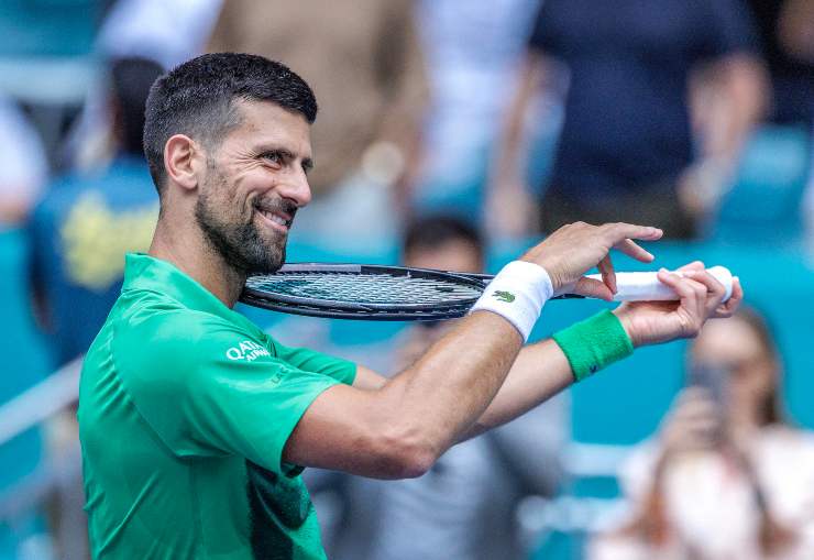 Djokovic festeggia imitando un violino