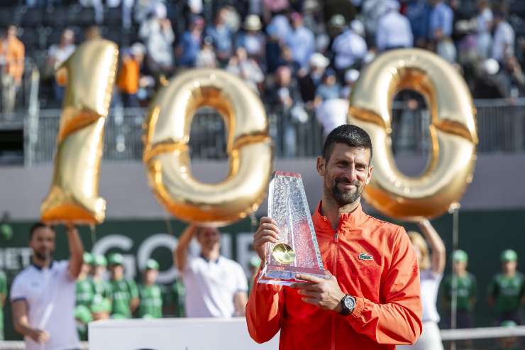 Djokovic festeggia i cento tornei vinti