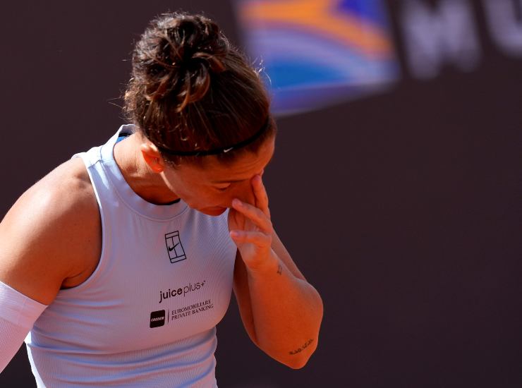 La tennista azzurra Sara Errani durante il match con Naomi Osaka