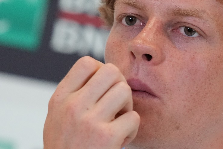 Jannik Sinner in conferenza stampa a Roma
