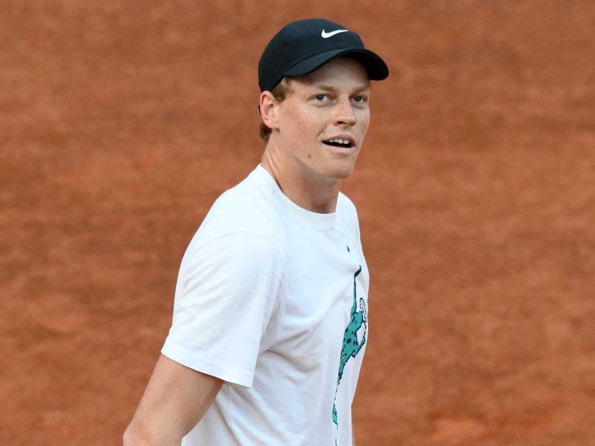Primo piano di Jannik Sinner sorridente a Roma