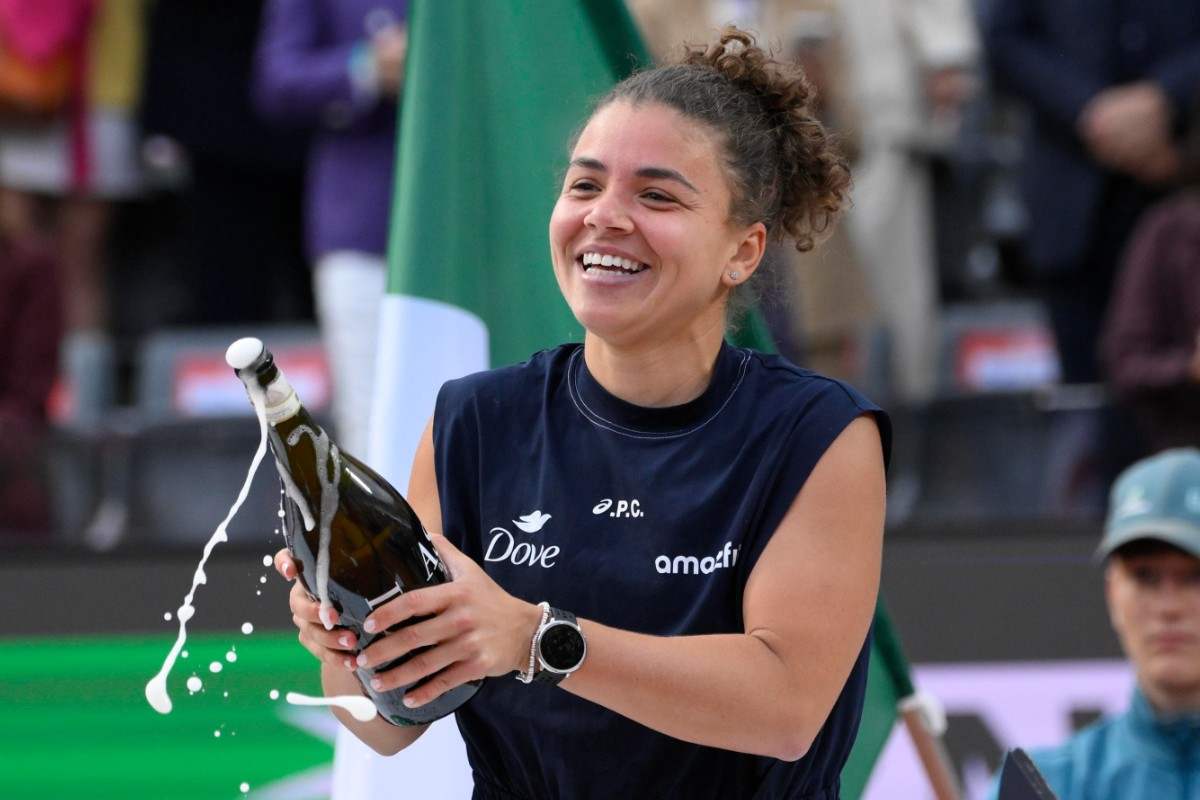Jasmine Paolini festeggia la vittoria a Roma