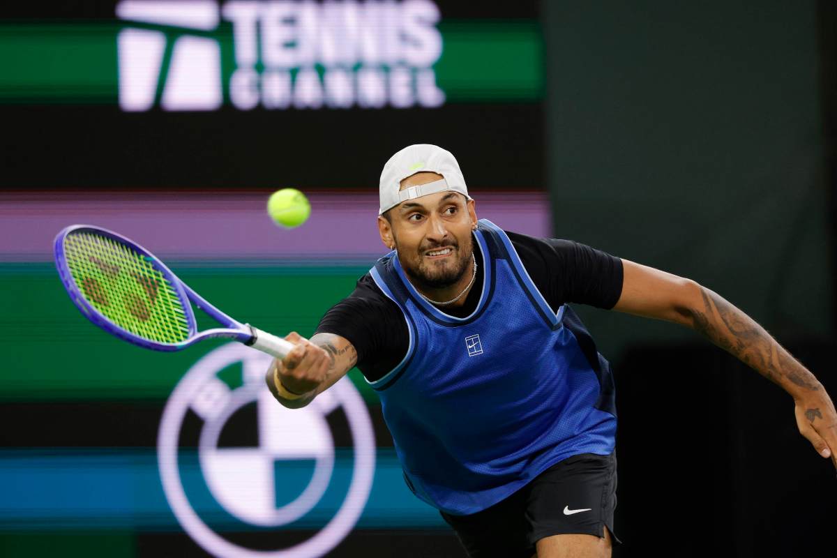 Kyrgios colpisce di dritto