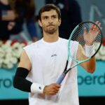 Lorenzo Musetti applaude il pubblico di Madrid