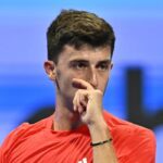 Luca Nardi pensieroso in campo