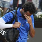 Matteo Berrettini esce dal campo in lacrime