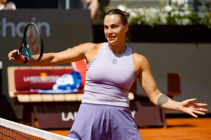 Aryna Sabalenka a rete contro Sofia Kenin