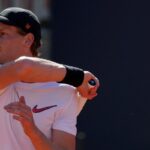 Jannik Sinner durante l'allenamento a Roma