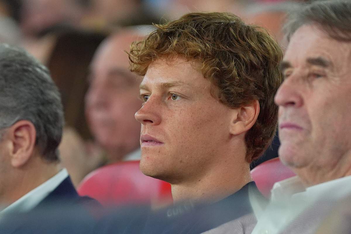 Jannik Sinner durante Milan-Bologna, finale di Coppa Italia