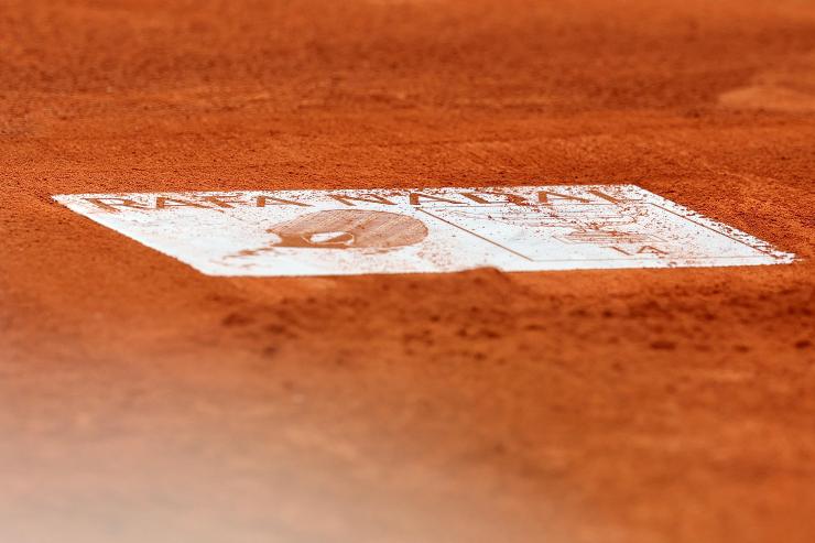 La targa dedicata a Rafa Nadal al Roland Garros