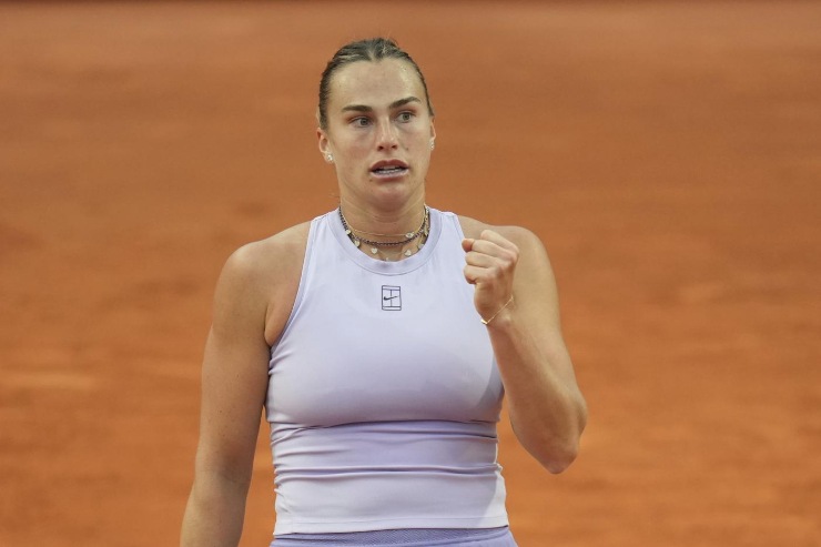 Aryna Sabalenka esulta con il pugnetto