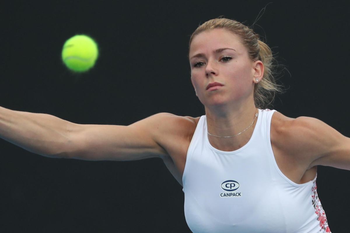 Camila Giorgi gioca a tennis