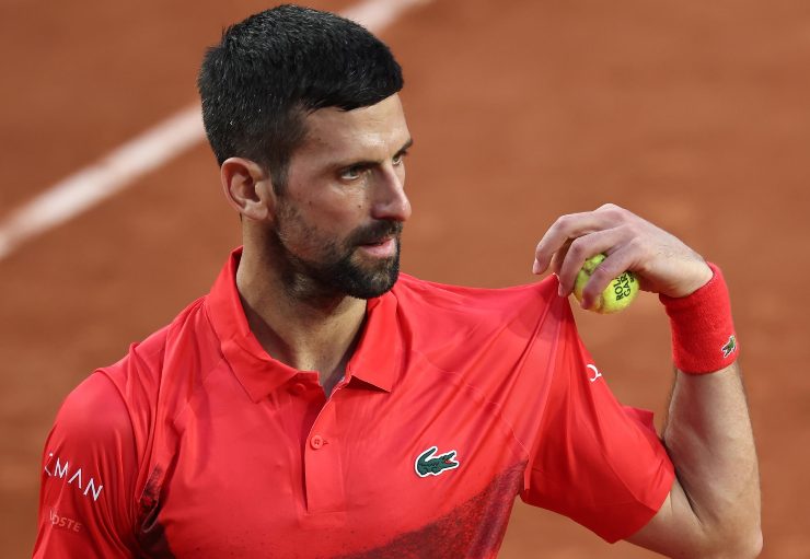 Novak Djokovic in una fase del match contro Moutet