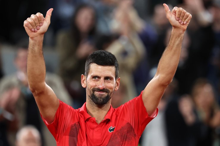Novak Djokovic ringrazia il pubblico di Parigi