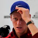 Jannik Sinner in conferenza stampa ad Halle