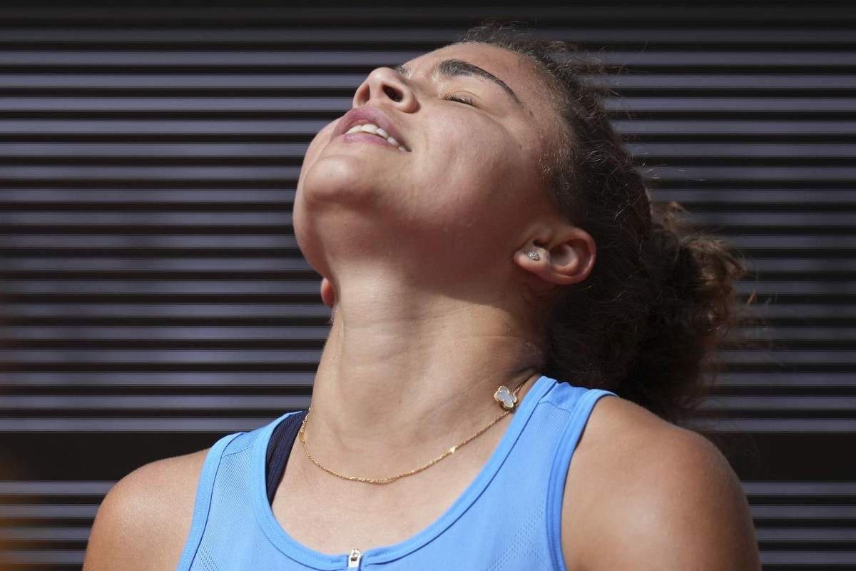Jasmine Paolini occhi al cielo durante il match con Svitolina