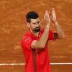 Djokovic applaude il pubblico