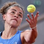 Jasmine Paolini si prepara a servire