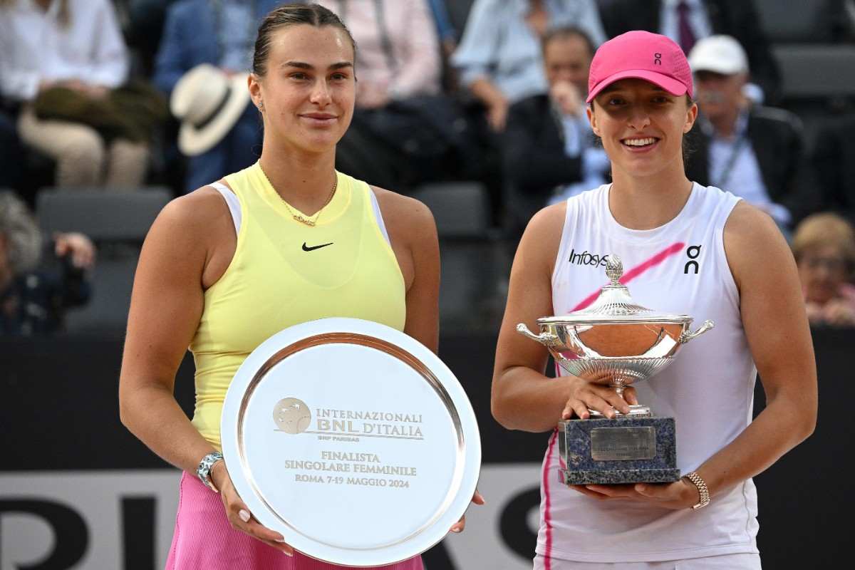 Sabalenka e Swiatek alla premiazione di Roma nel 2024