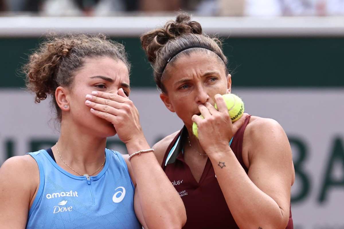 Sara Errani parlotta con Jasmine Paolini