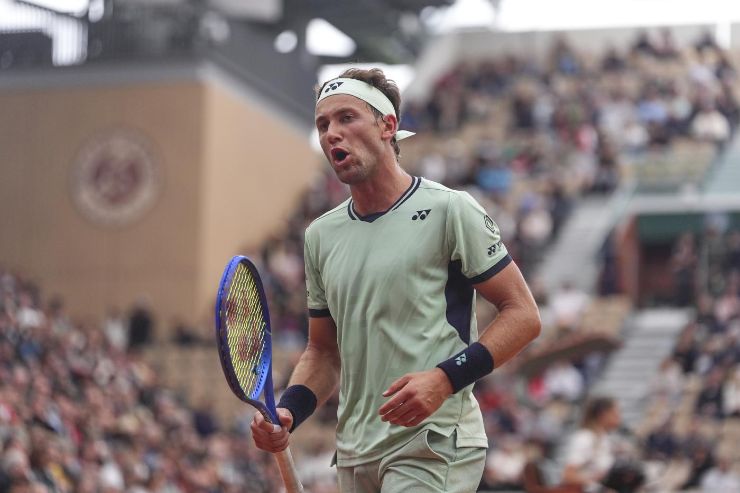 Casper Ruud in campo al Roland Garros