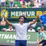 Sonego esulta dopo la vittoria a fine partita
