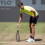 Zverev piegato in due in campo