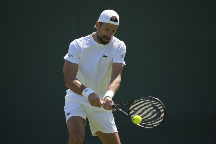 Djokovic si allena a Wimbledon