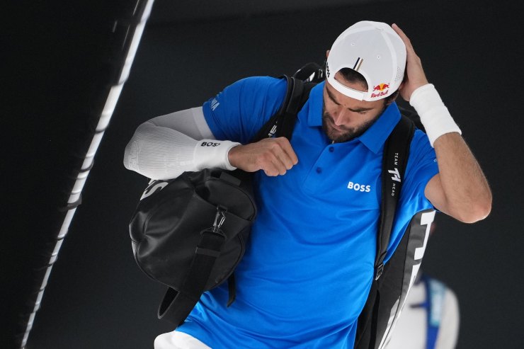 Matteo Berrettini a testa bassa a Roma