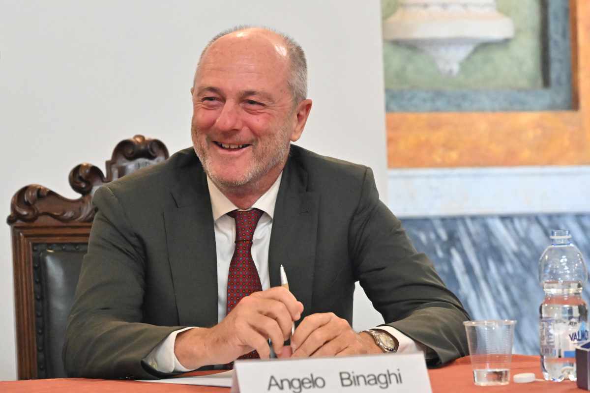 Angelo Binaghi sorridente durante una conferenza
