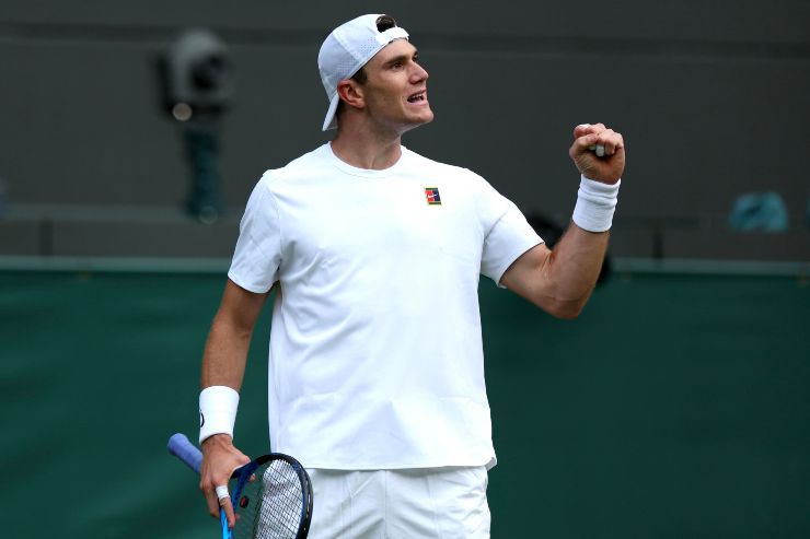 Jack Draper esulta dopo un punto