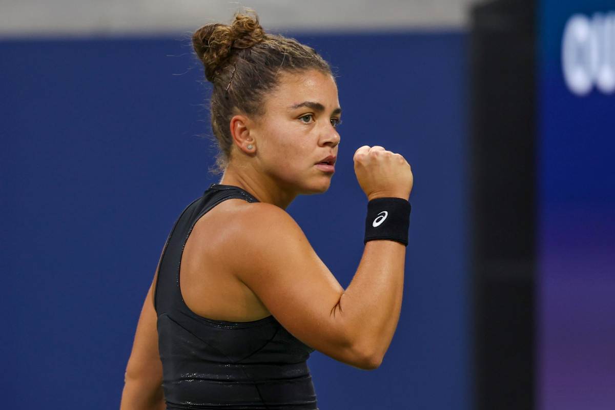 Jasmine Paolini esulta con un pugno