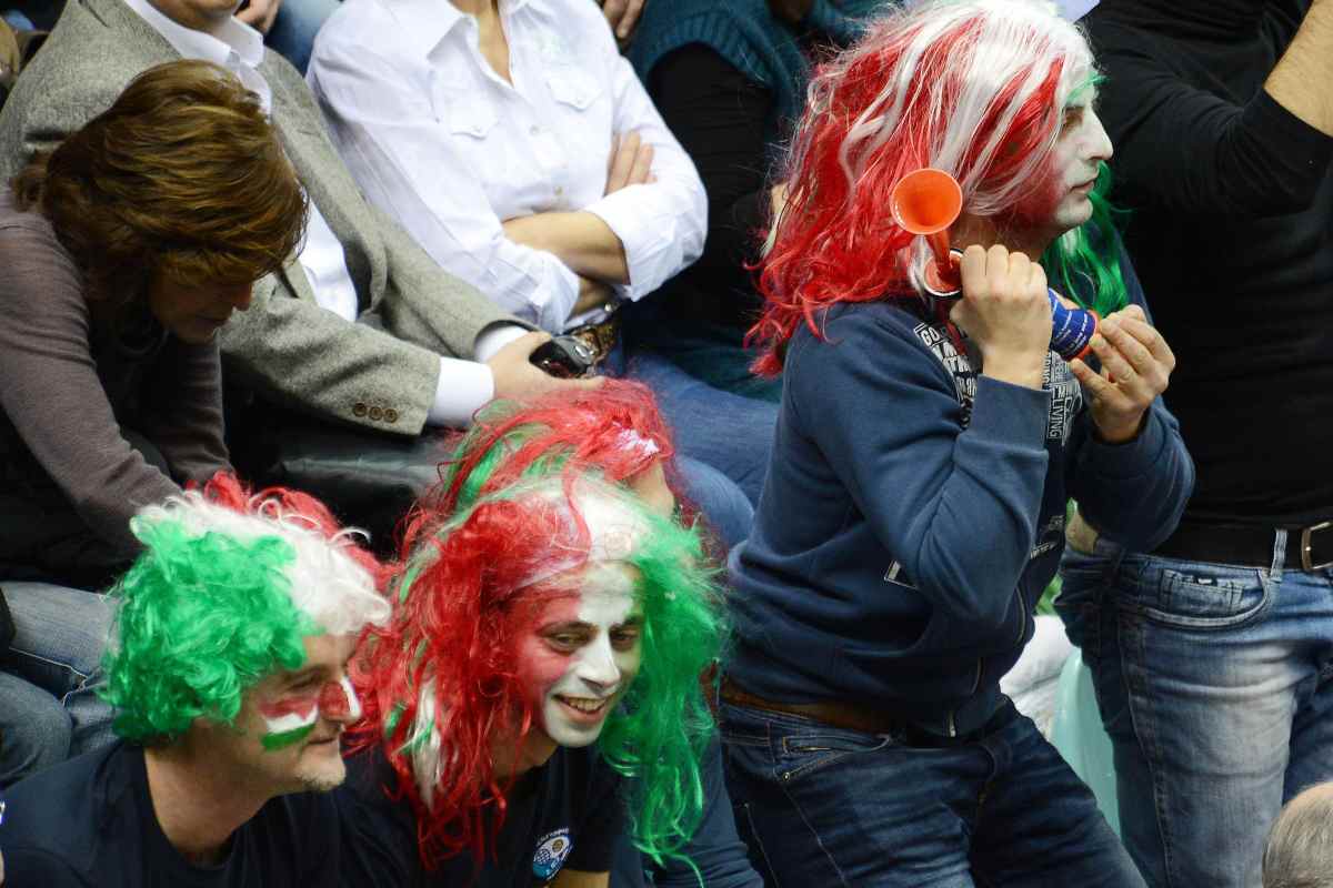 Tifosi Italiani sorridenti