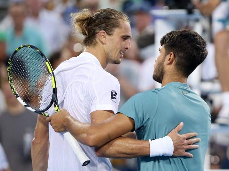 Zverev e Alcaraz si salutano a Cincinnati
