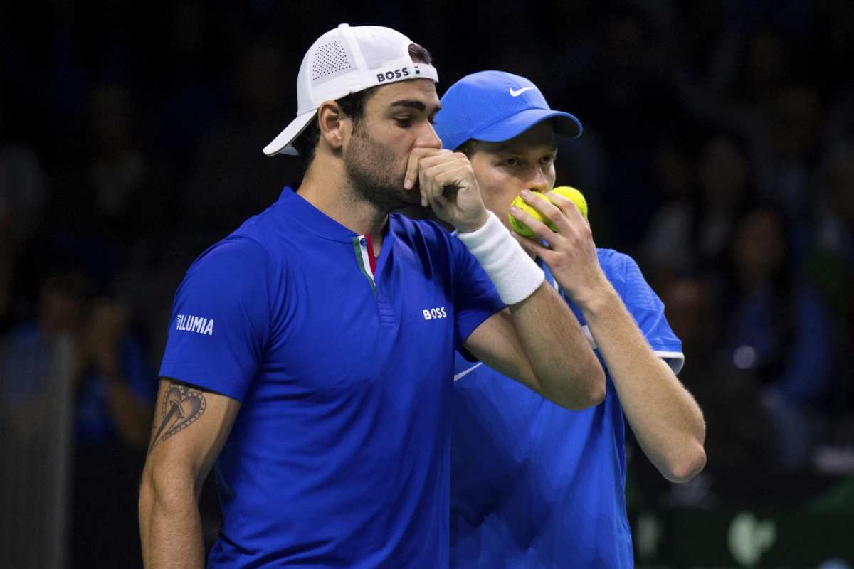Berrettini e Sinner in campo in Coppa Davis