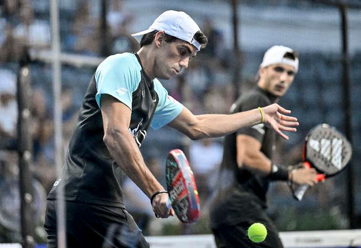 un giocatore di Padel in campo