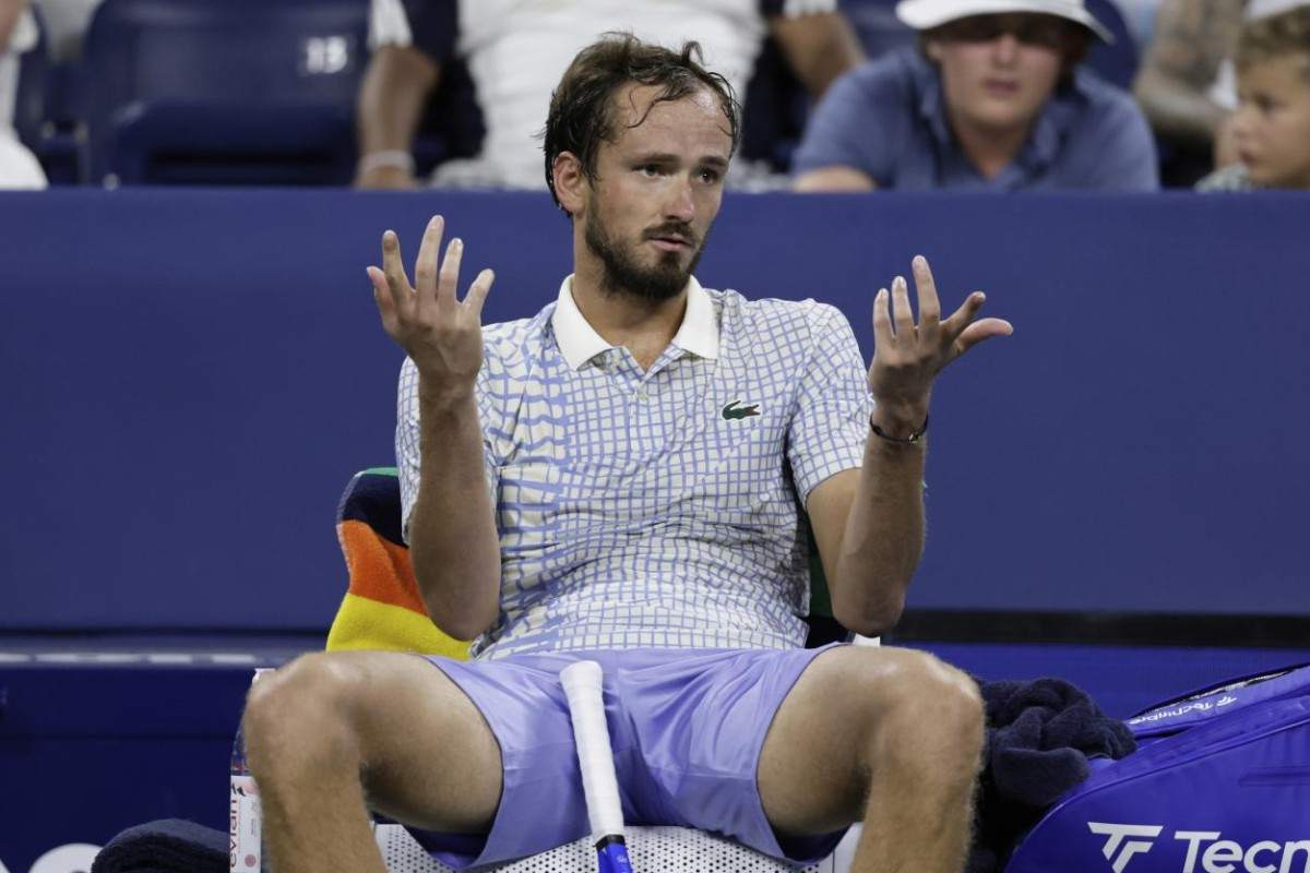 Daniil Medvedev, show a New York al cambio campo