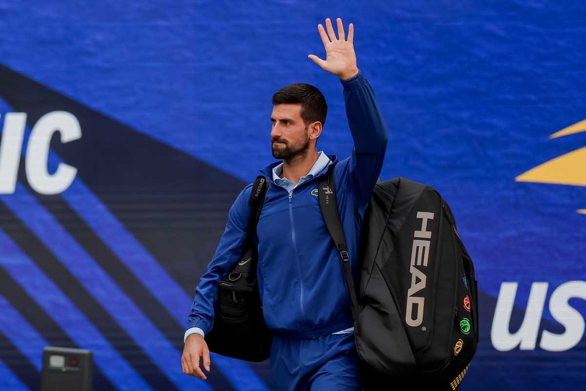 Djokovic saluta il pubblico