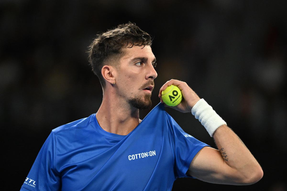 Kokkinakis impegnato durante una partita all'Australian Open