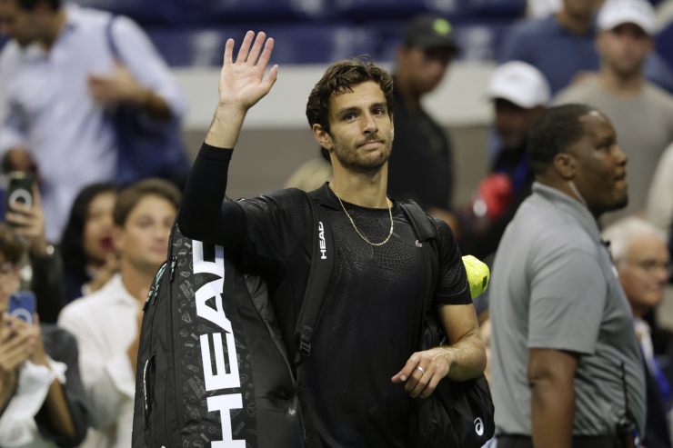 Lorenzo Musetti saluta il pubblico di New York