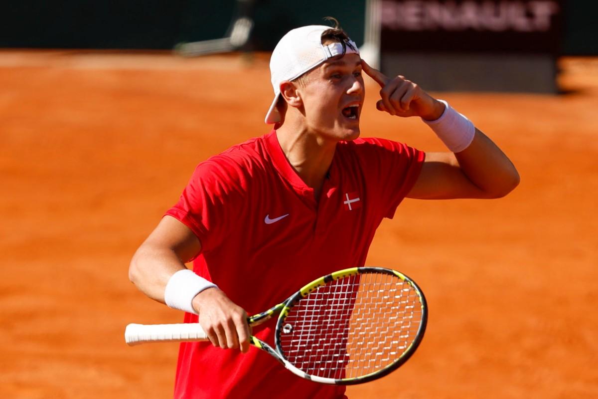 Holger Rune esulta in Coppa Davis