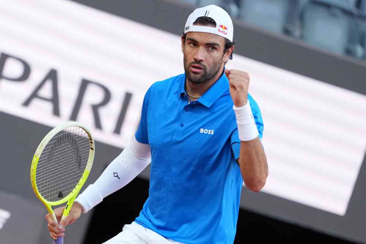 Matteo Berrettini esulta