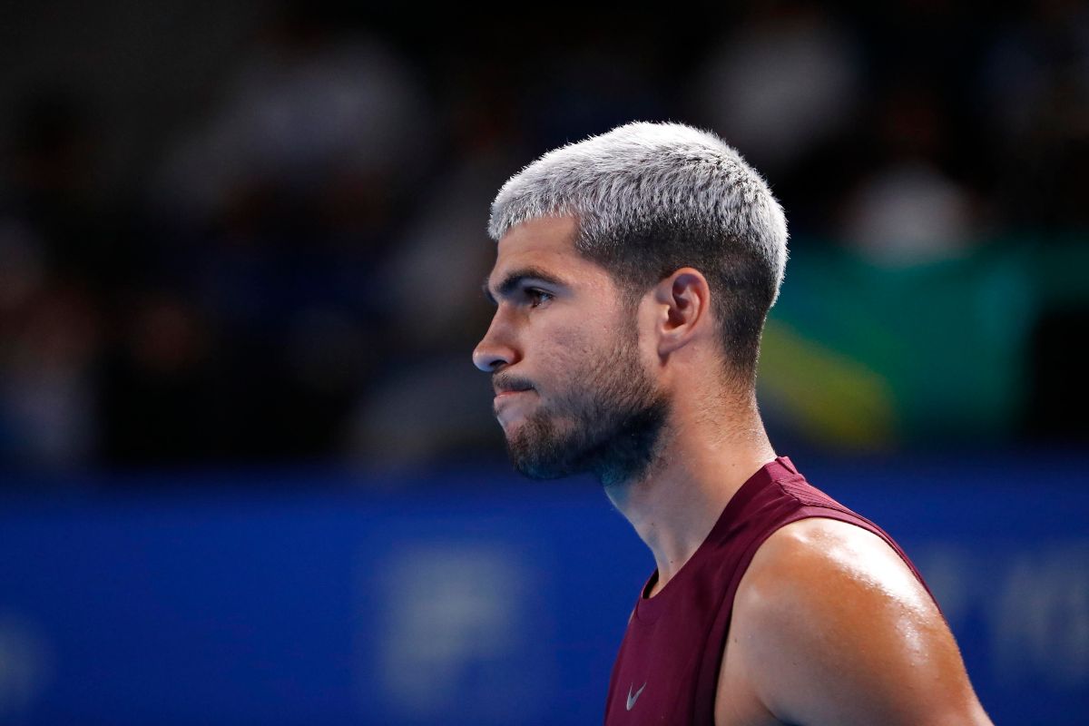 Alcaraz con espressione perplessa