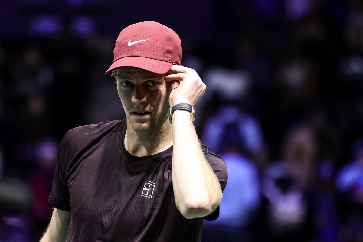Sinner in campo al Rolex Paris Masters